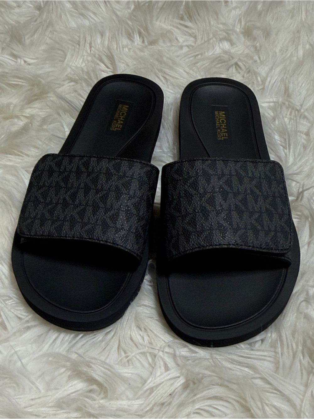 NWT, Michael Kors Black MK Logo Slide Sandals Sz 8 - Picture 2 of 13